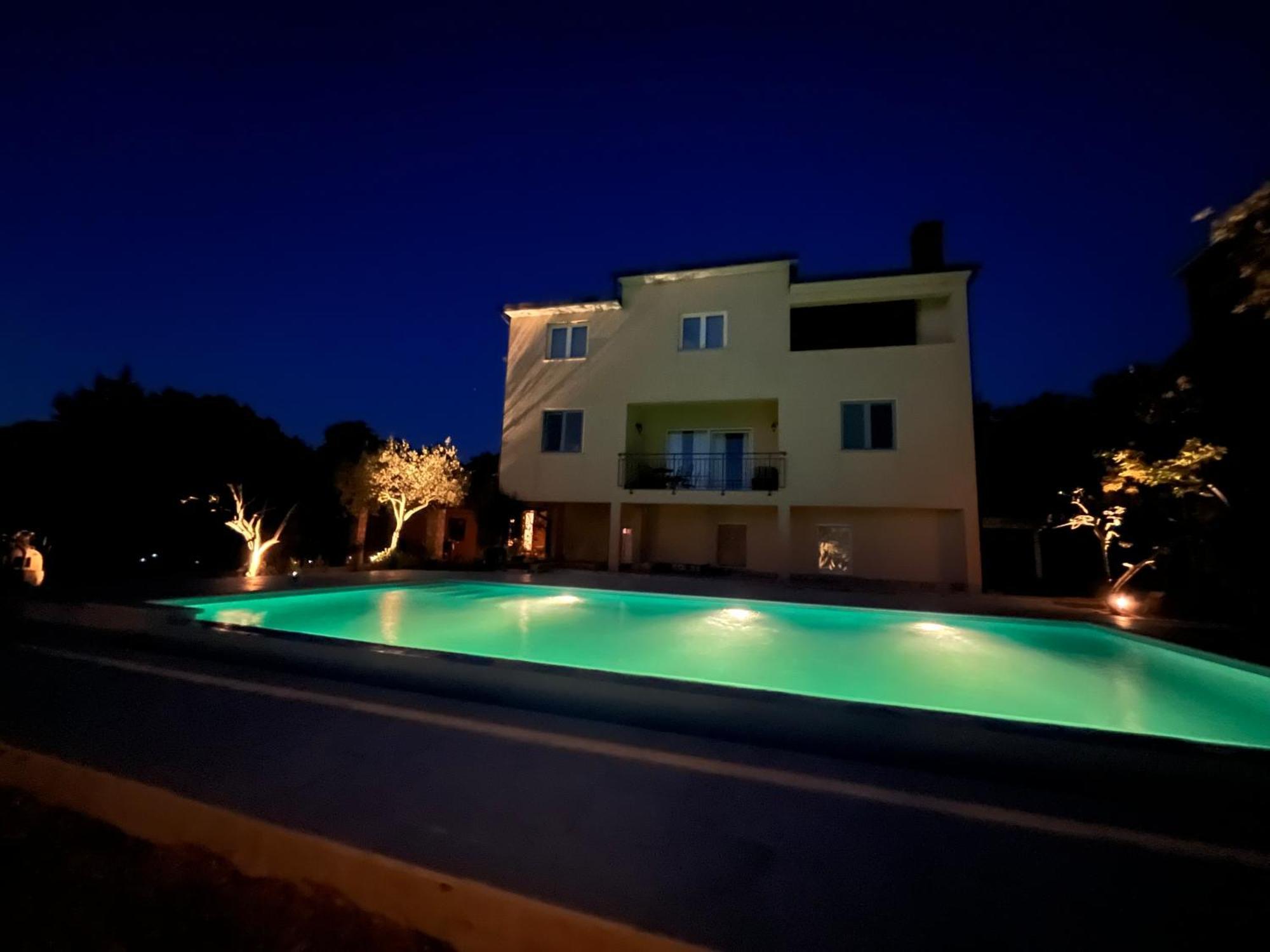 Apartments Fra & Mar With Swimming Pool In 2025 Sorici Buitenkant foto
